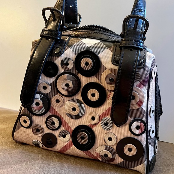 Burberry, cutest bag you’ve ever seen!  Purchased in Houston in 2010. - Picture 3 of 9